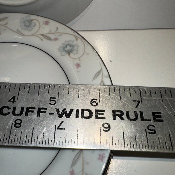 7861  2 EA 6 ½” ENGLISH GARDEN BREAD & BUTTER PLATE - Picture 2 of 5